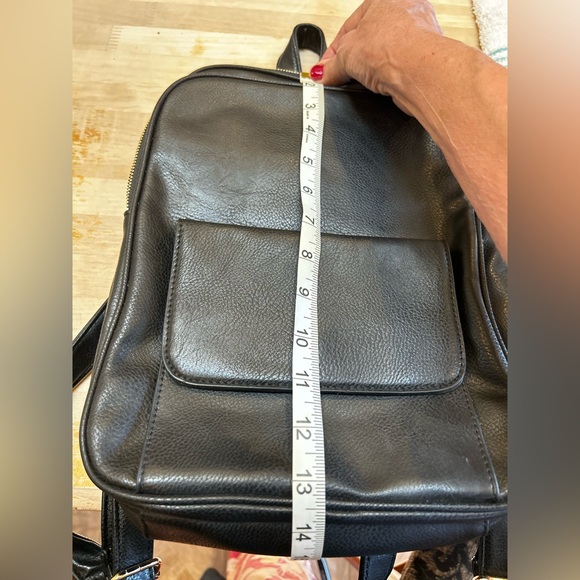 Italian Leather Black Backpack - Picture 7 of 8